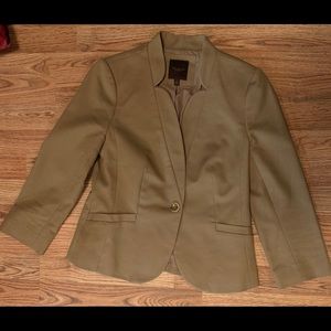 Camel skirt suit 🐫